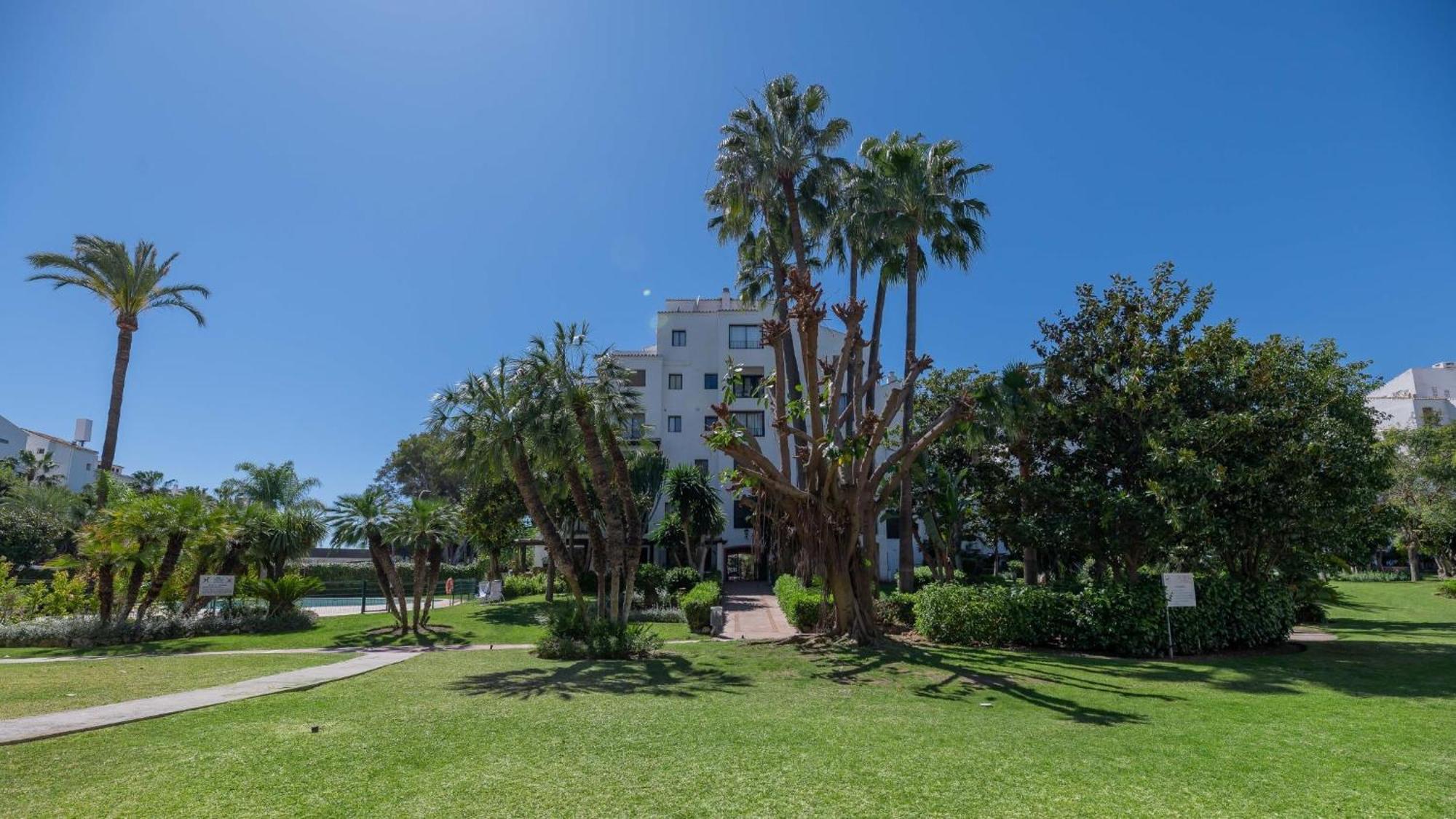 Leilighet Mediterranean Getaway Seaviews At Puerto Banus *
