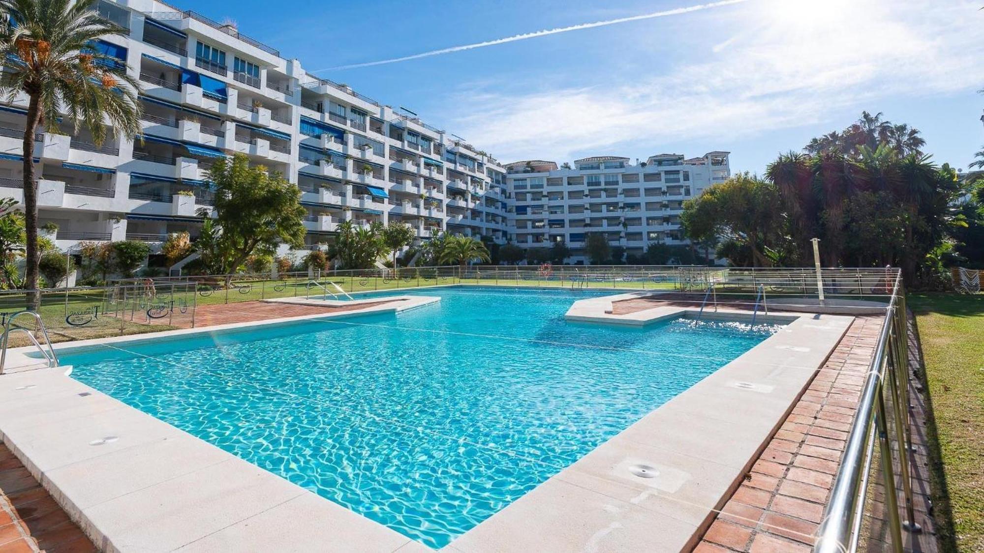 Mediterranean Getaway Seaviews At Puerto Banus Leilighet *